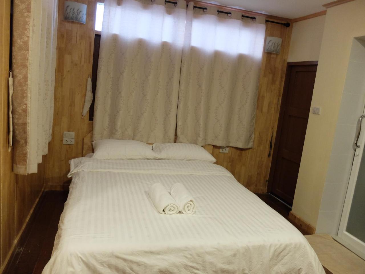 Bed In Beyt Boutique Hotel Nonthaburi Luaran gambar