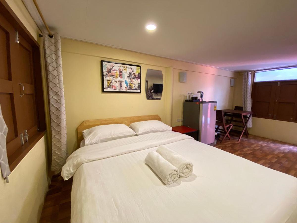 Bed In Beyt Boutique Hotel Nonthaburi Luaran gambar