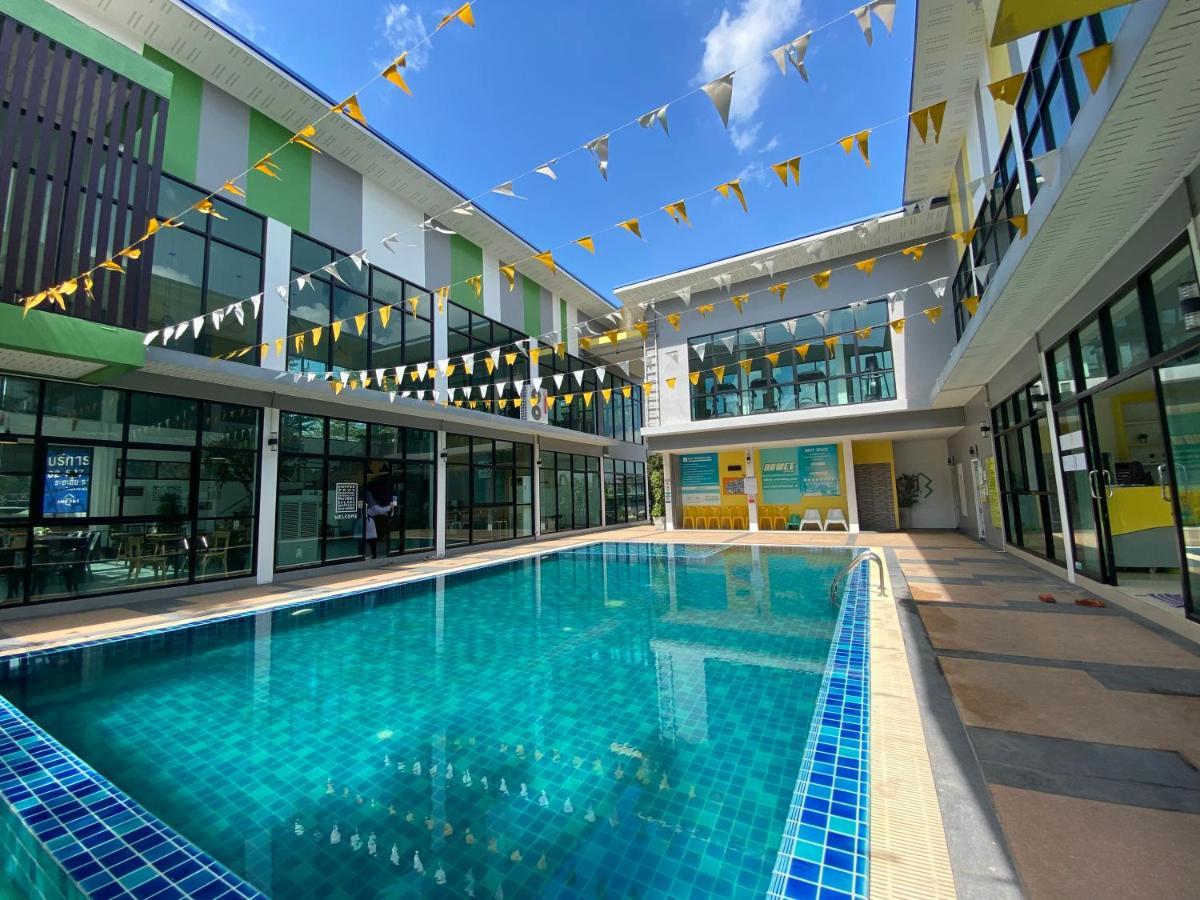 Bed In Beyt Boutique Hotel Nonthaburi Luaran gambar